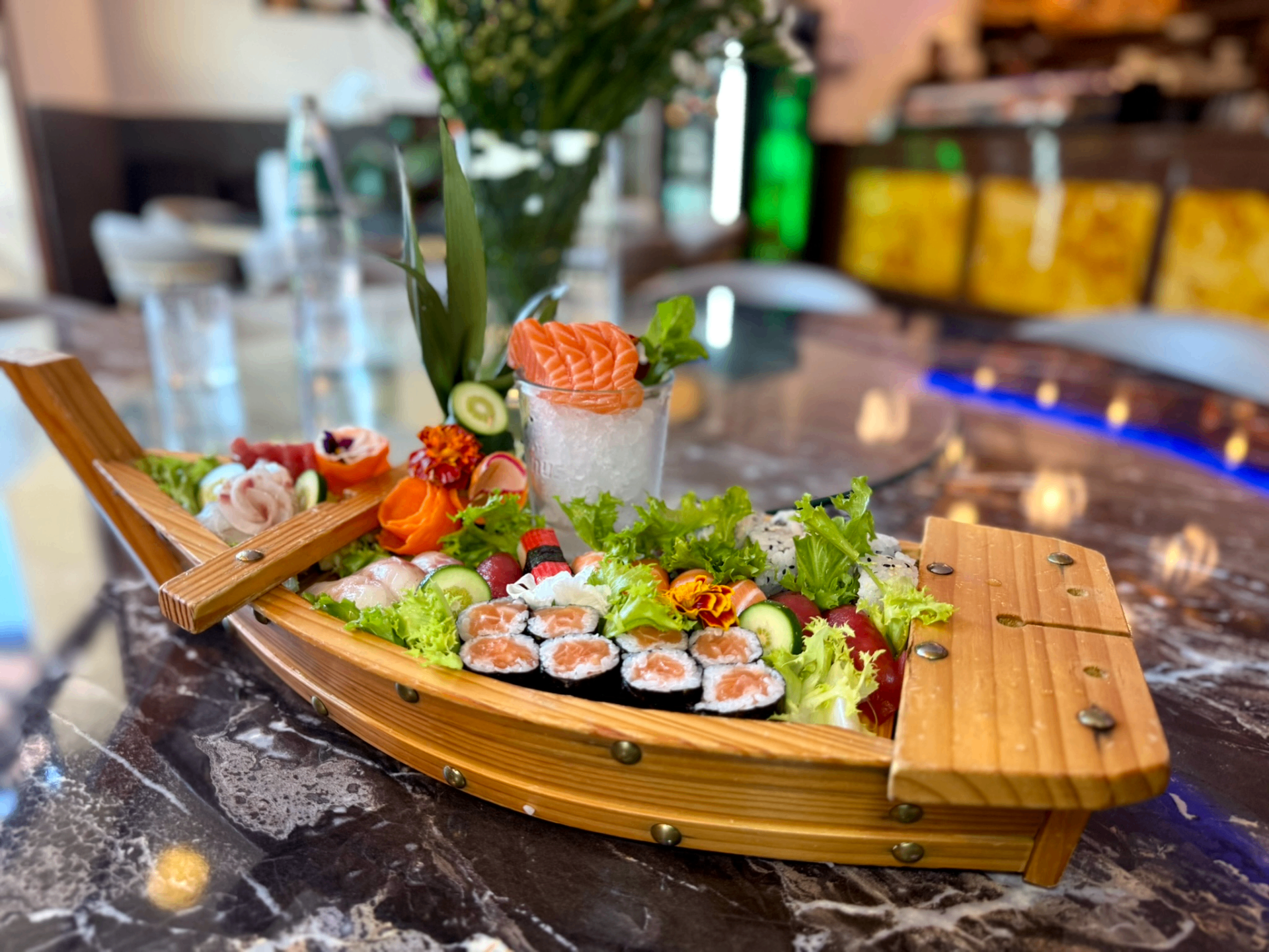 Sushi & Sashimi